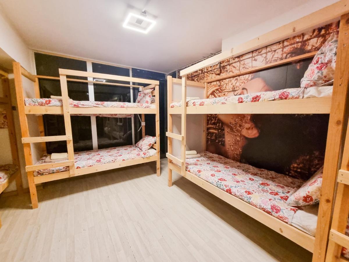 Unique City Hostel 100 Meters From Beach Larnaca Zewnętrze zdjęcie